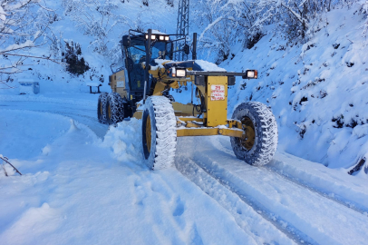KAPANAN YOLLAR ULAŞIMA AÇILDI
