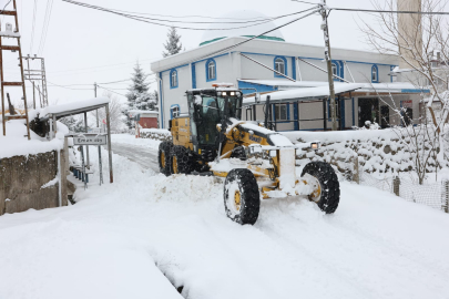 KAR KALINLIĞI 1 METREYİ AŞTI!