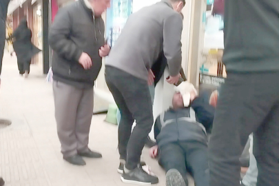 ŞİDDETLİ RÜZGAR NEDENİYLE DÜŞEN TABELA BELEDİYE İŞÇİSİNİ YARALADI