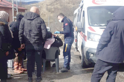 İŞ MAKİNESİ DEVRİLDİ, OPERATÖR YARALANDI