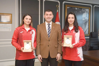 TOKYO’DA ALTIN, MEMLEKETTE GURUR