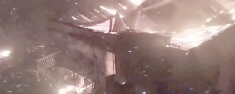 ASLANCAMİ’DE AHŞAP EV KÜLE DÖNDÜ!