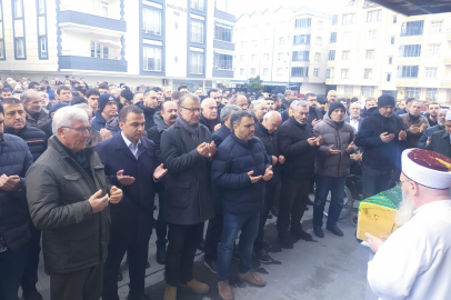 AYŞE HATUN ÇORUH DUALARLA UĞURLANDI