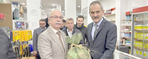 “ÇİFTÇİLERİMİZİN YANINDA OLMAYA DEVAM EDECEĞİZ”