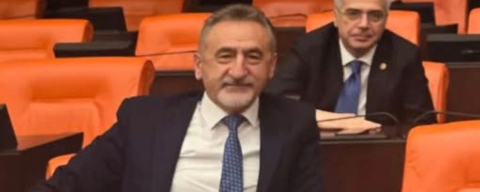 “FINDIKÇI CİMER’İ KİTLEMİŞ”