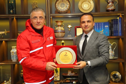 İYİLİĞE KATKI PLAKETLE TAÇLANDI