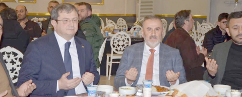 KUMRU’DA SOFRALAR BİRLEŞTİ!