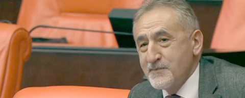 “22 YIL BEKLENEN YOL ÇÖKTÜ!”