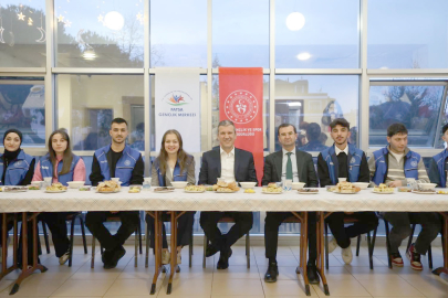 FATSA GENÇLİK MERKEZİ’NDE GENÇLERLE İFTAR BULUŞMASI