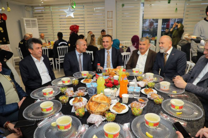 BÜYÜKLERLE KÜÇÜKLER AYNI SOFRADA BULUŞTU!