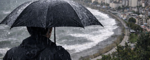 BAYRAM ZİYARETLERİNE ŞEMSİYEYLE GİDİLECEK