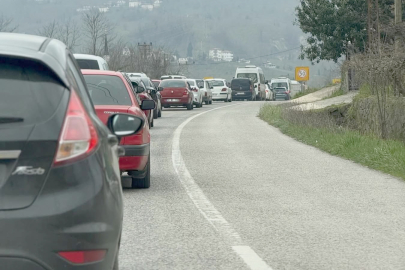 1 YILDIR AÇILMAYAN YOL İSYAN ETTİRDİ!