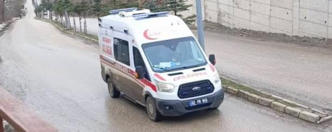 GÖLKÖY’DE TRAFİK KAZASI: 2 YARALI!