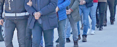 15 FİRARİ YAKALANDI!