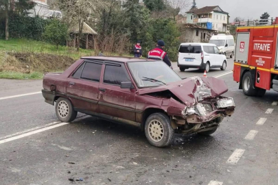 ULUBEY YOLUNDA KAZA: 3 YARALI