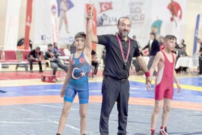 GENÇ GÜREŞÇİLER FIRTINA GİBİ ESTİ