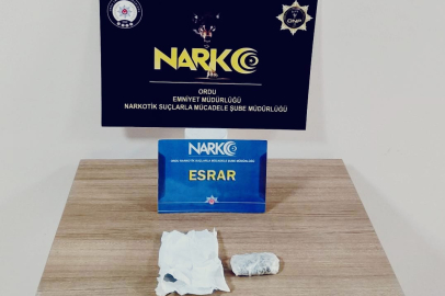 ZEHİR TACİRLERİNE DARBE: 1 TUTUKLAMA!