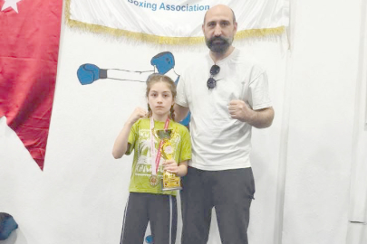 MİNİK YUMRUK, BÜYÜK ŞAMPİYONLUK!