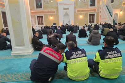 POLİS HAFTASI’NDA ŞEHİTLER DUALARLA  ANILDI