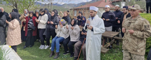 ŞEHİDİMİZİN ANNESİ SON YOLCULUĞUNA UĞURLANDI