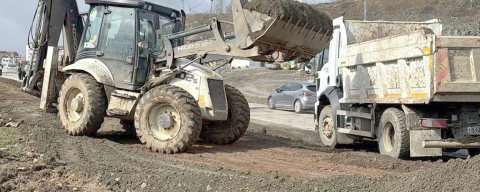 YILLARDIR BEKLENEN YOLDA ÇALIŞMALAR YENİDEN BAŞLADI
