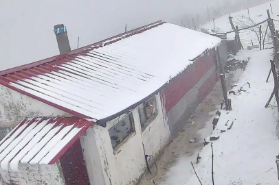 NİSAN’DA YAYLA BEYAZA BÜRÜNDÜ!