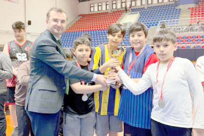 MİNİK SPORCULAR 23 NİSAN İÇİN TER DÖKTÜ