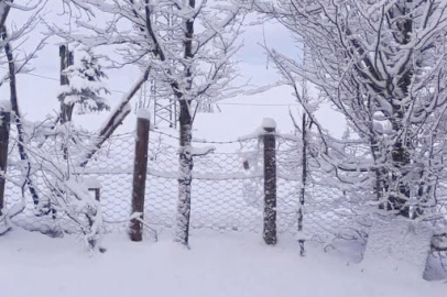 PERŞEMBE YAYLASI’NDA KAR KALINLIĞI 15 SANTİME ULAŞTI