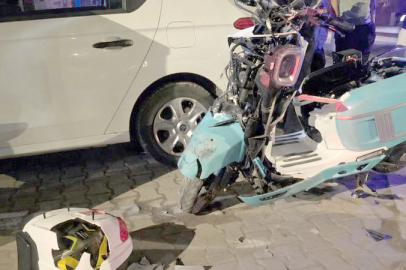 HAFİF TİCARİ ARAÇLA  MOTOSİKLET ÇARPIŞTI: 1 YARALI