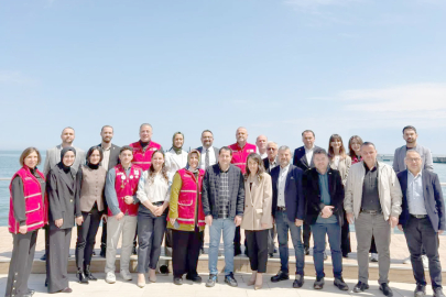 “AYNI HİLALİN ALTINDA UMUDU BÜYÜTÜYORUZ”