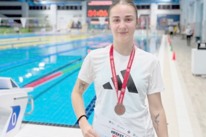 MASTER YÜZMEDE FATSA RÜZGARI! 