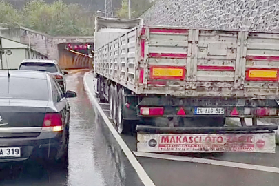 ÖCELİ TÜNEL’İNDE HERKESİ KORKUTAN ARAÇ YANGINI