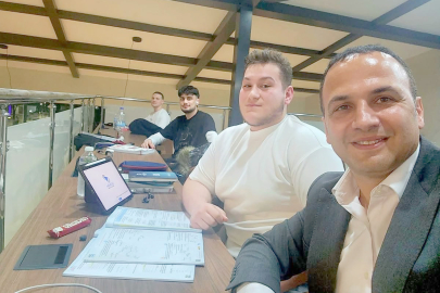 GECE 01:27’DE GELECEĞE IŞIK TUTAN BULUŞMA