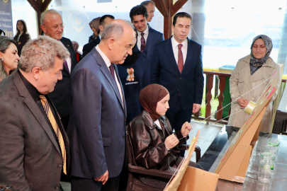 VALİ EROL, DİJİTAL DETOKS KAMPI’NI ZİYARET ETTİ