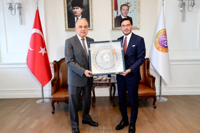 TOKAT BELEDİYE BAŞKANI, VALİ EROL’U ZİYARET ETTİ 