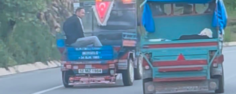 KARAYOLUNU YARIŞ PİSTİNE ÇEVİRDİLER!