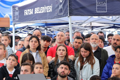 YAĞIŞ ALTINDA MİLLİ TAKIMA DEV DESTEK!