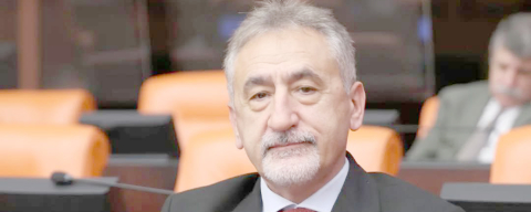 “13 SEÇİM KAYBETTİNİZ, NEREDEYDİNİZ?”