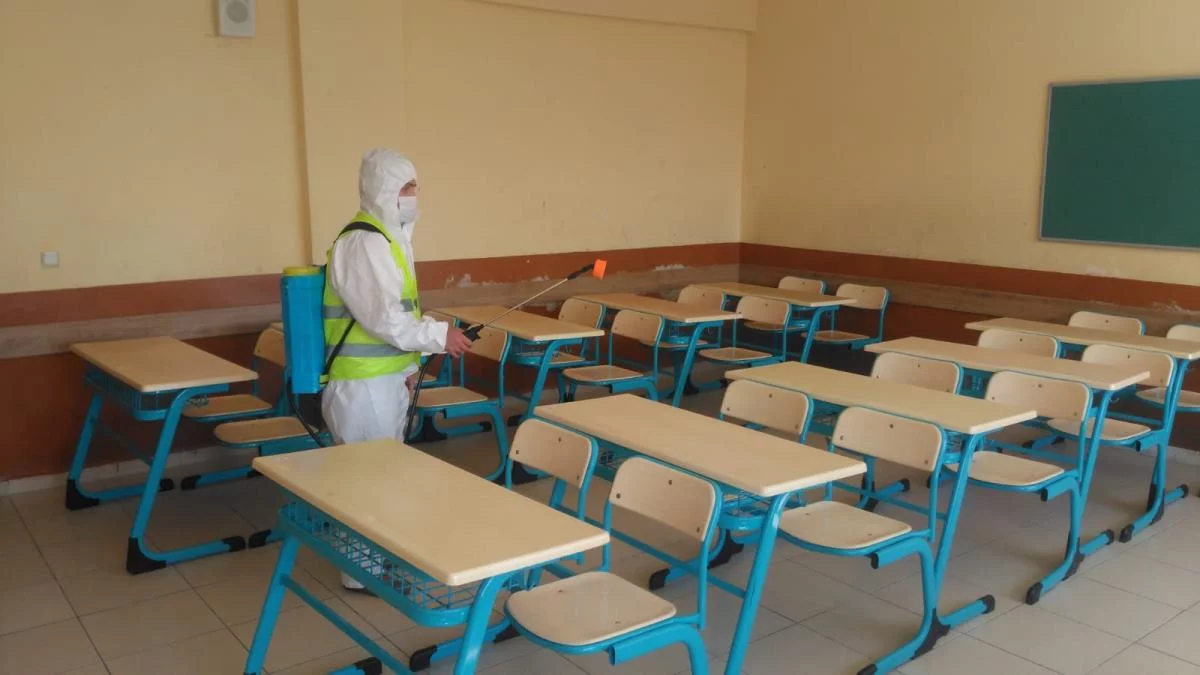 55 Okulda 403 Bin 142 Metrekare Alan Dezenfekte Edildi