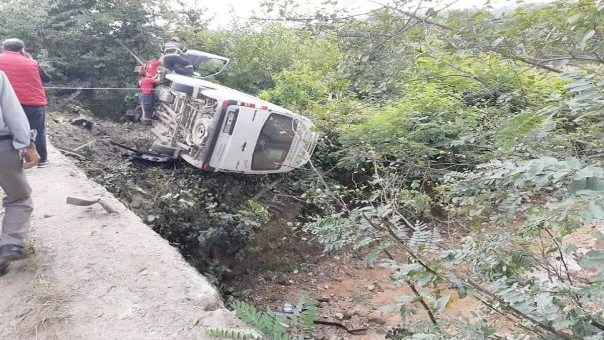 Fatsa’da Minibüs Kazası; 8 Yolcu Yaralandı